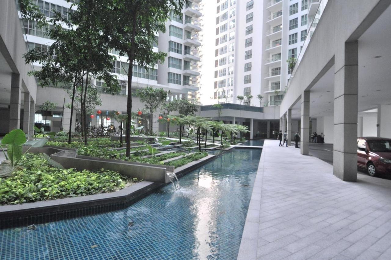 Klcc Inifinity Pool - The Regalia Residences & Suites By Kl Minsu Kuala Lumpur Exteriér fotografie