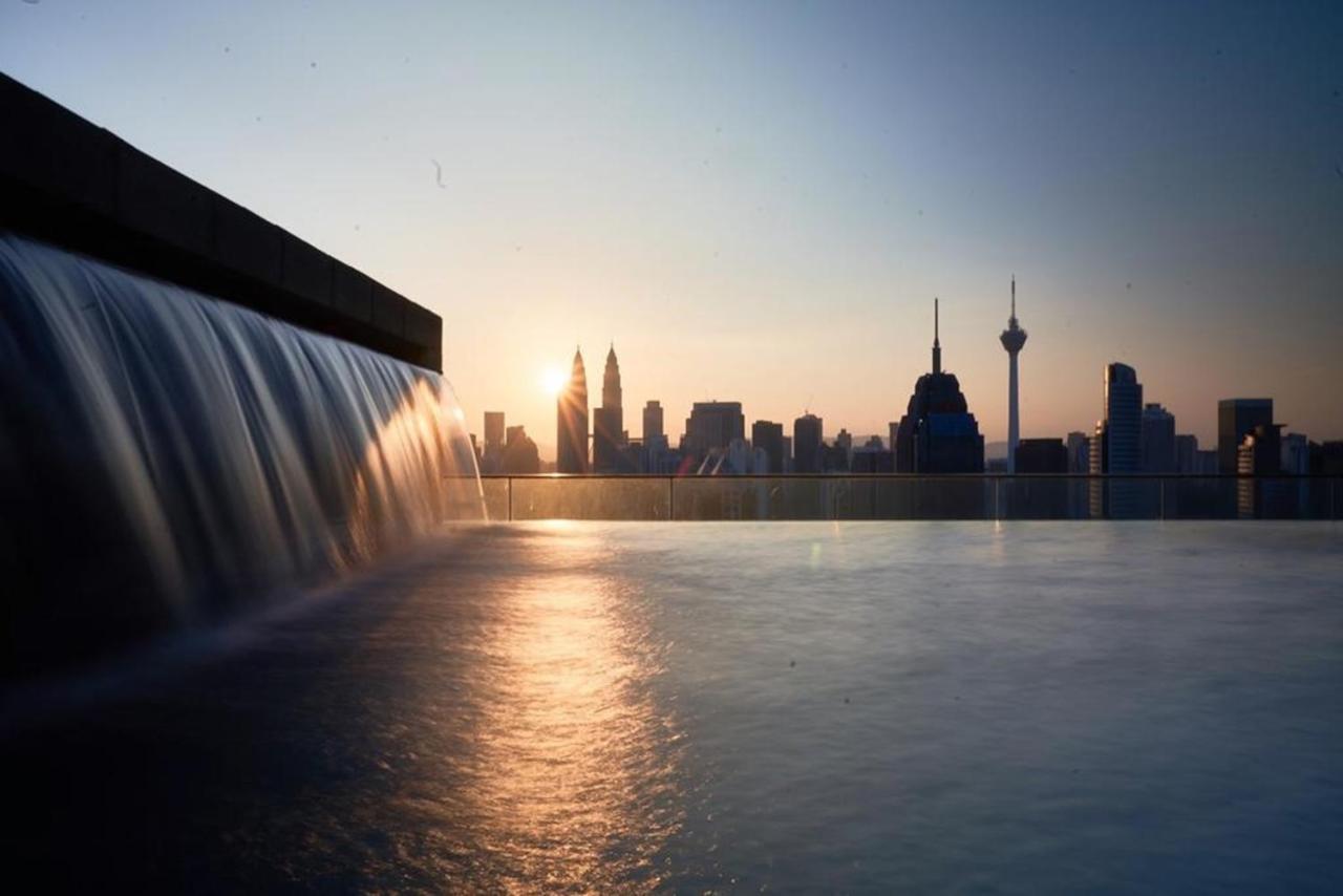 Klcc Inifinity Pool - The Regalia Residences & Suites By Kl Minsu Kuala Lumpur Exteriér fotografie